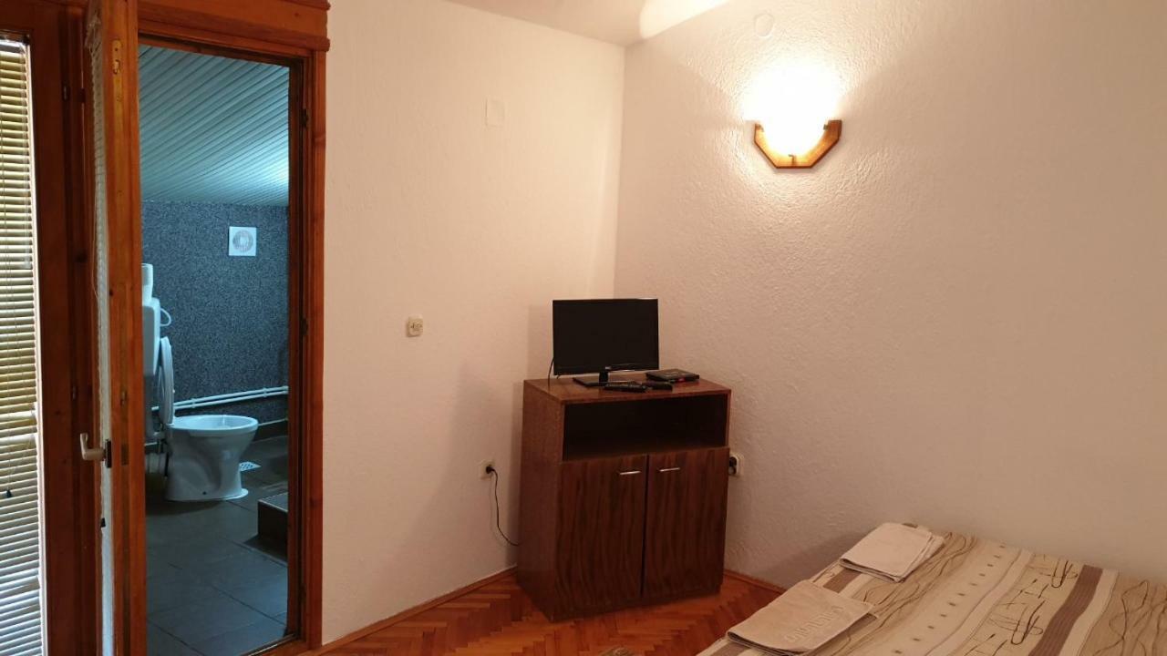 Majestic Rooms&Apartments Prilep Exterior photo